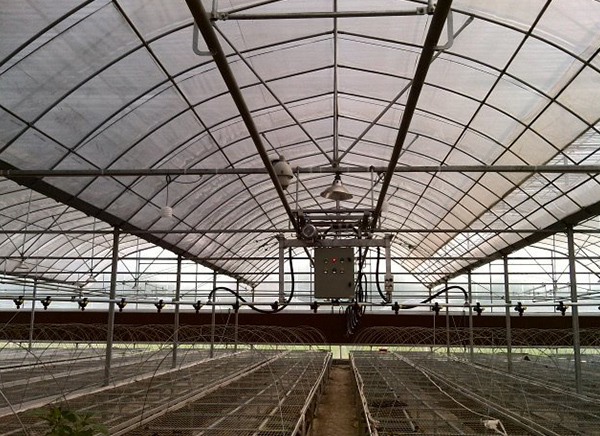 溫室軌道噴灌機(jī)